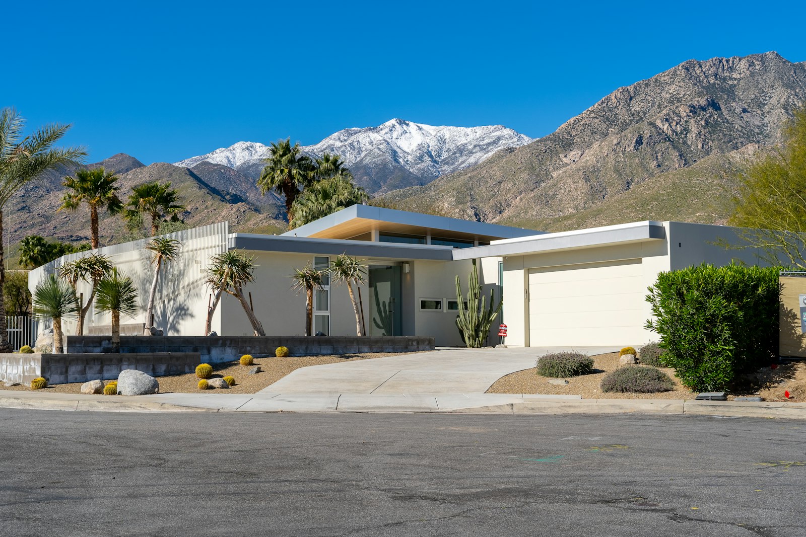 Desert home with mountain views, the kind of Scottsdale property we buy for cash